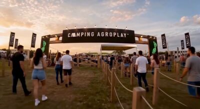 AgroPlay Verão in BC ultrapassa 120 milhões de streams e recebe homenagem especial da Paralogy nos bastidores do festival