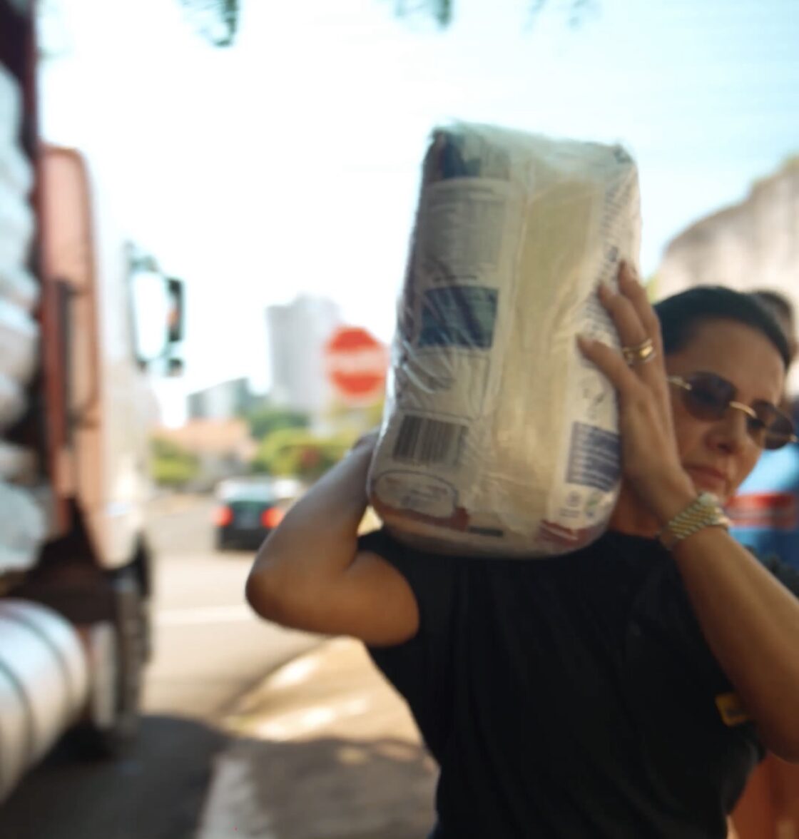 INSTITUTO AGROPLAY E VASCONCELOS DOAM MAIS DE 3 TONELADAS DE ALIMENTOS A HOSPITAIS NO PARANÁ